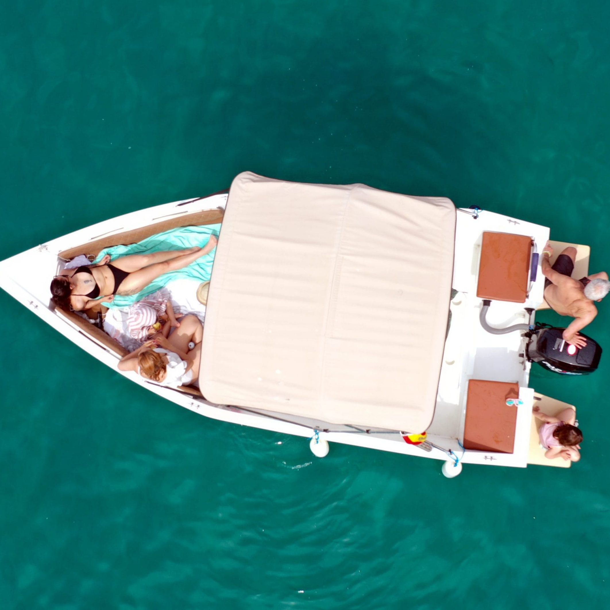 crimatphoto crimatphoto